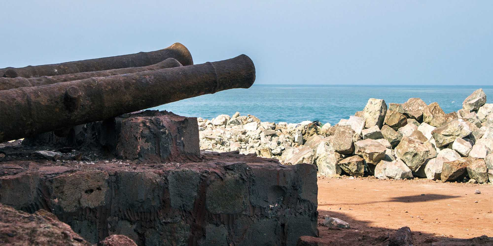 Kanonen in einer portugiesischen Festung auf der Insel Hormus